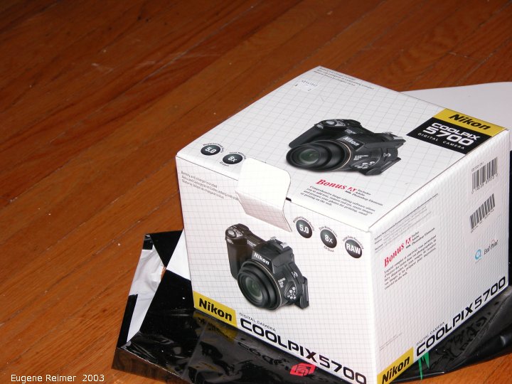 IMG 2003-Jan09 at experiments with my new Nikon 5700 camera:  testing box