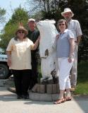 group-2003: Doris+John+Peggy+me w WiartonWilly statue