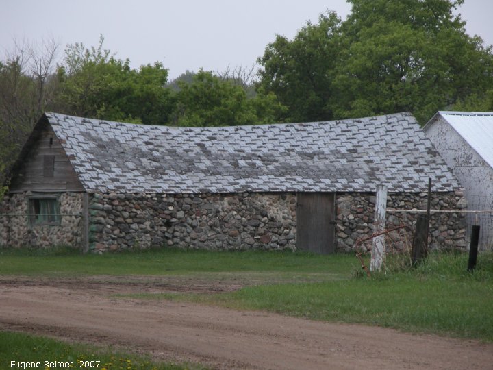 IMG 2007-May21 at roads between IndianHead and StrawberryLakes:  barn made of fieldstone