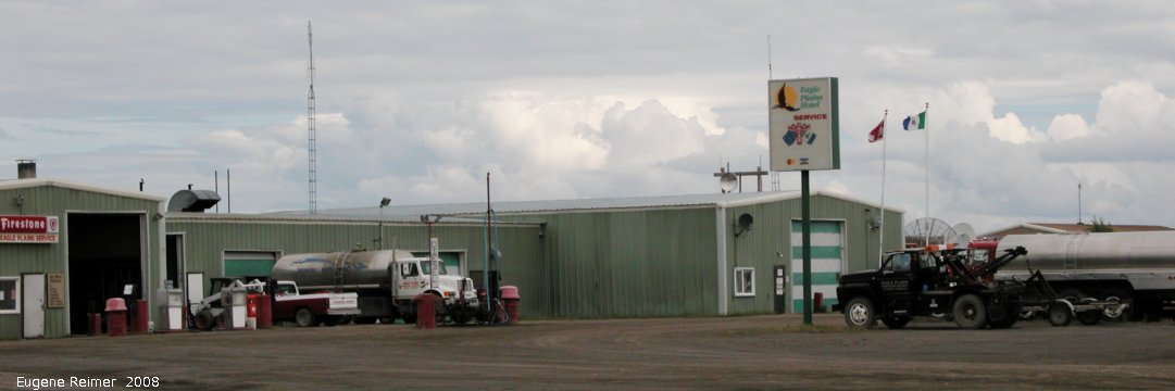 IMG 2008-Jul01 at near EaglePlains-YT:  service-station in Eagle Plains