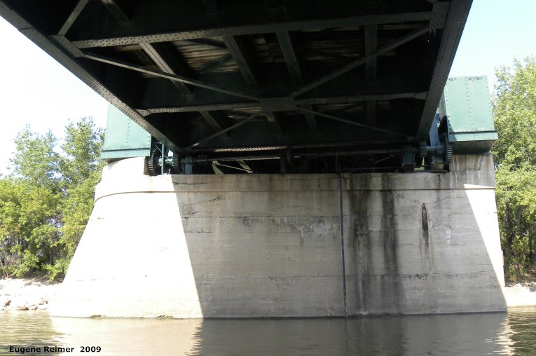 IMG 2009-Sep14 at Assiniboine River by boat:  bridge CNR railway bridge at the forks from below