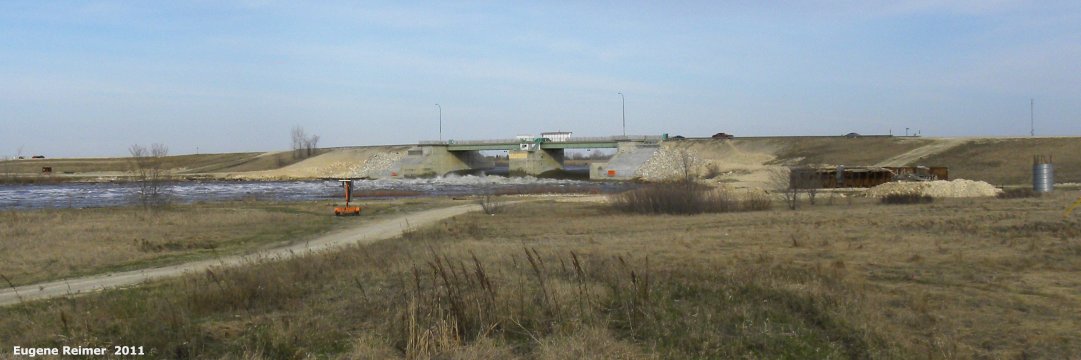 IMG 2011-Apr29 at St-Norbert of Winnipeg:  Floodway gate from West side