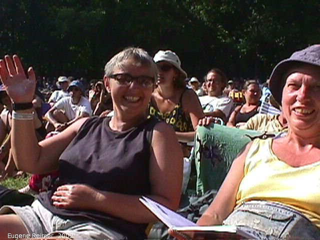 IMG 2002-Jul12 at BirdsHillPark:  WFF-2002-folkies Margaret+Iris