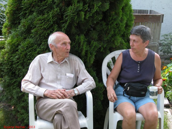 IMG 2003-Aug11 at IrisReimer house:  Dad+Iris