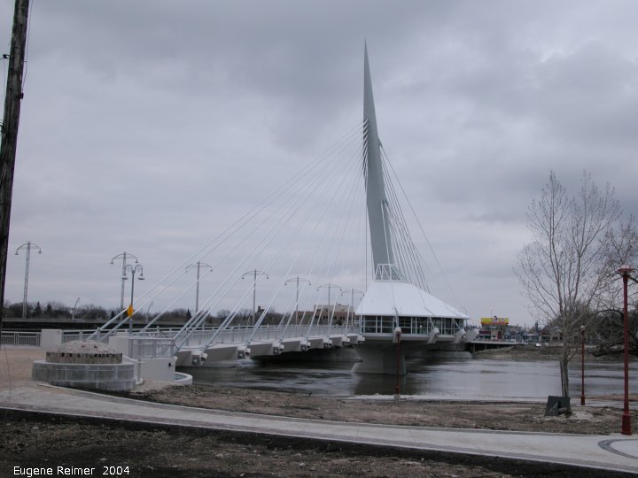 IMG 2004-Apr16 at Winnipeg:  bridge