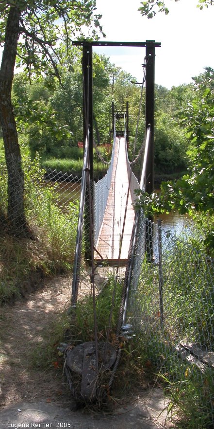IMG 2005-Aug13 at the newly restored suspension foot-bridge near Senkiw:  Senkiw Bridge north end