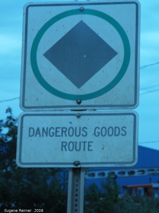 IMG 2008-Jul01 at minor road N of Inuvik-NT:  sign that answers the black-diamond question