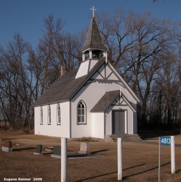 IMG 2009-Apr25 at Baie St-Paul MB:&nbsp; church St-Pauls Anglican in Baie St-Paul erected 1910 front-view