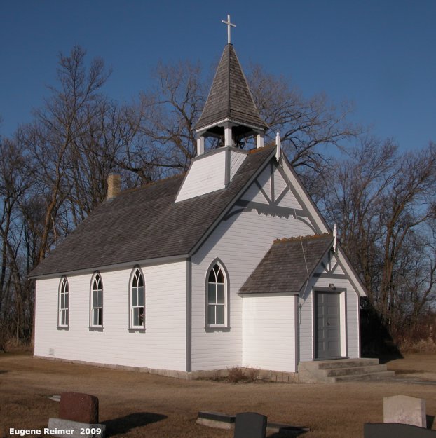 IMG 2009-Apr25 at Baie St-Paul MB:&nbsp; church St-Pauls Anglican in Baie St-Paul erected 1910 side-view