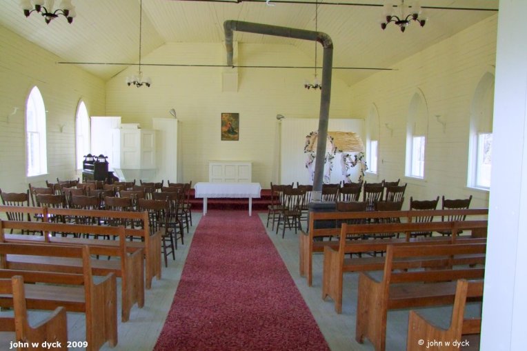 IMG 2009-May16 at Camper MB near Dog Lake:&nbsp; church St-Pauls Lutheran Church in Camper MB interior