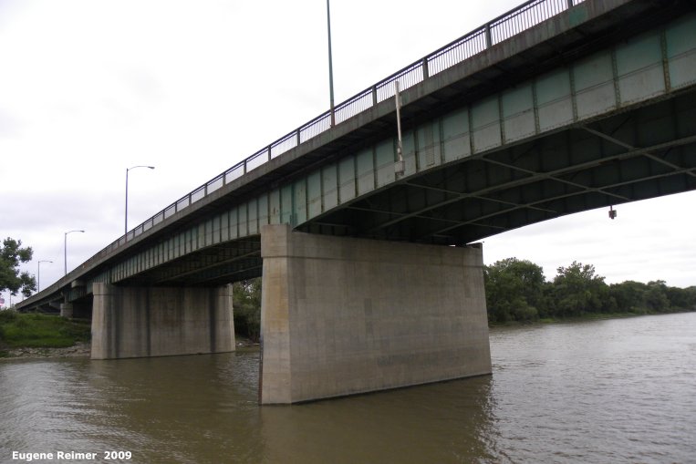 IMG 2009-Aug27 at the Paddlewheel Queen:&nbsp; Disraeli Bridge