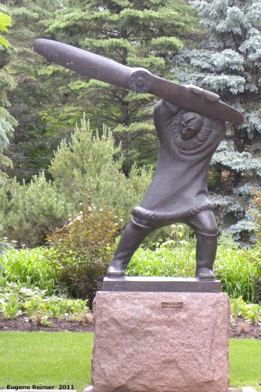 IMG 2011-Jun26 at Winnipeg MB:  sculpture Tom Lamb full-size outdoor statue