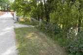 bridge: over Seine for bicycle-path and steps down to flooded path